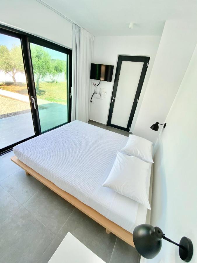 Lefko Apartments Tavronitis Buitenkant foto
