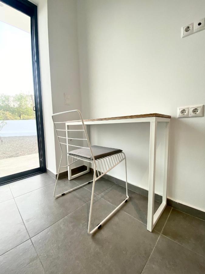 Lefko Apartments Tavronitis Buitenkant foto